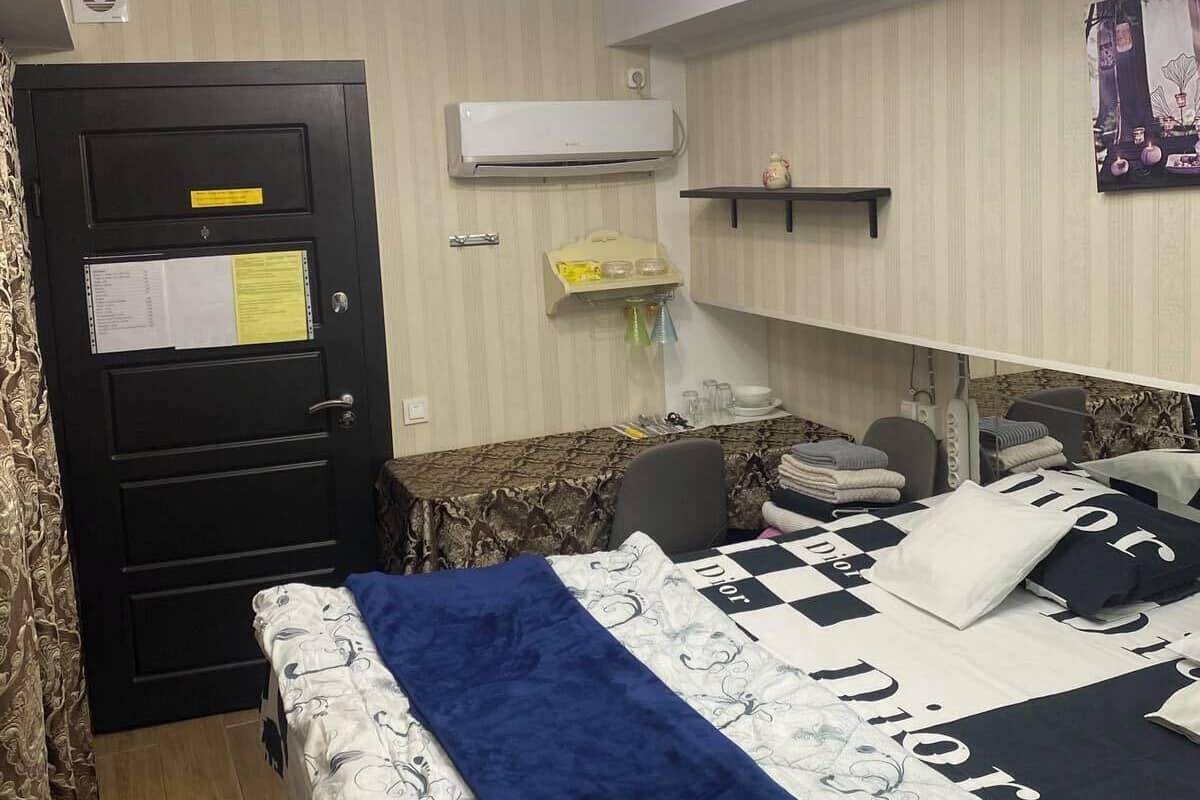 Classic Double Room, 1 Queen Bed | Premium bedding, soundproofing, iron/ironing board, free WiFi