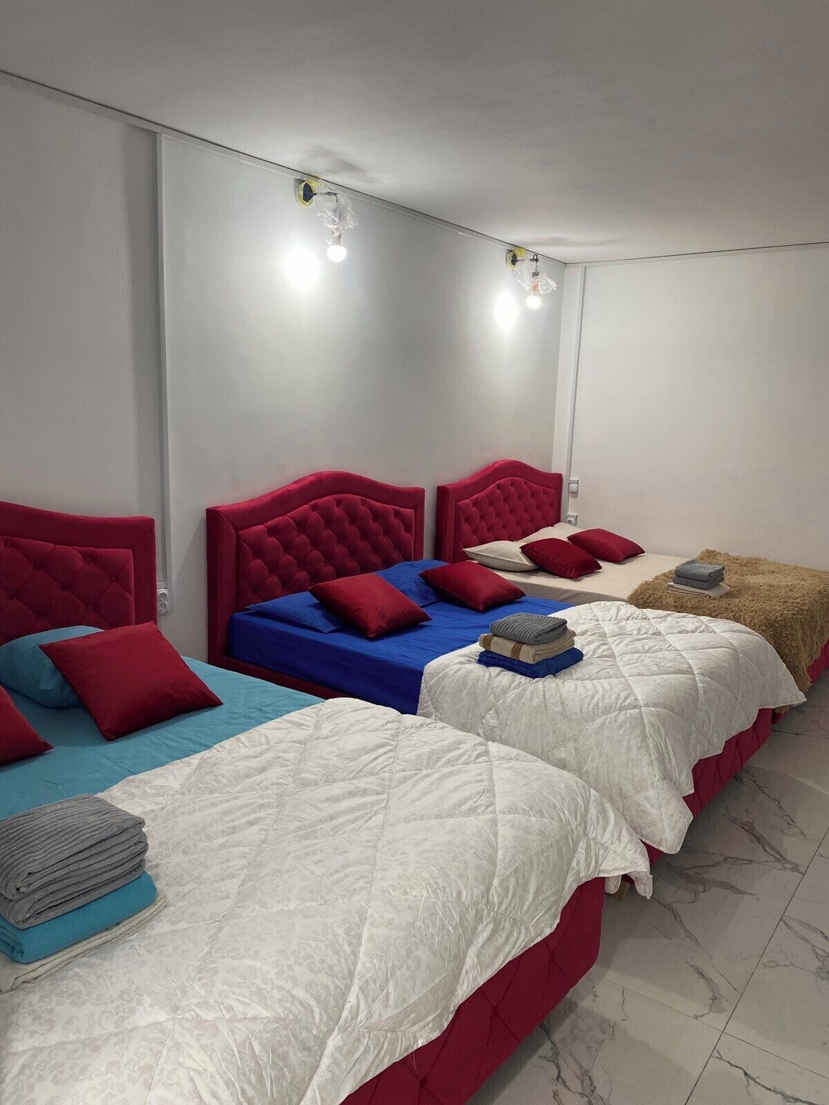 Premium bedding, soundproofing, free WiFi, bed sheets