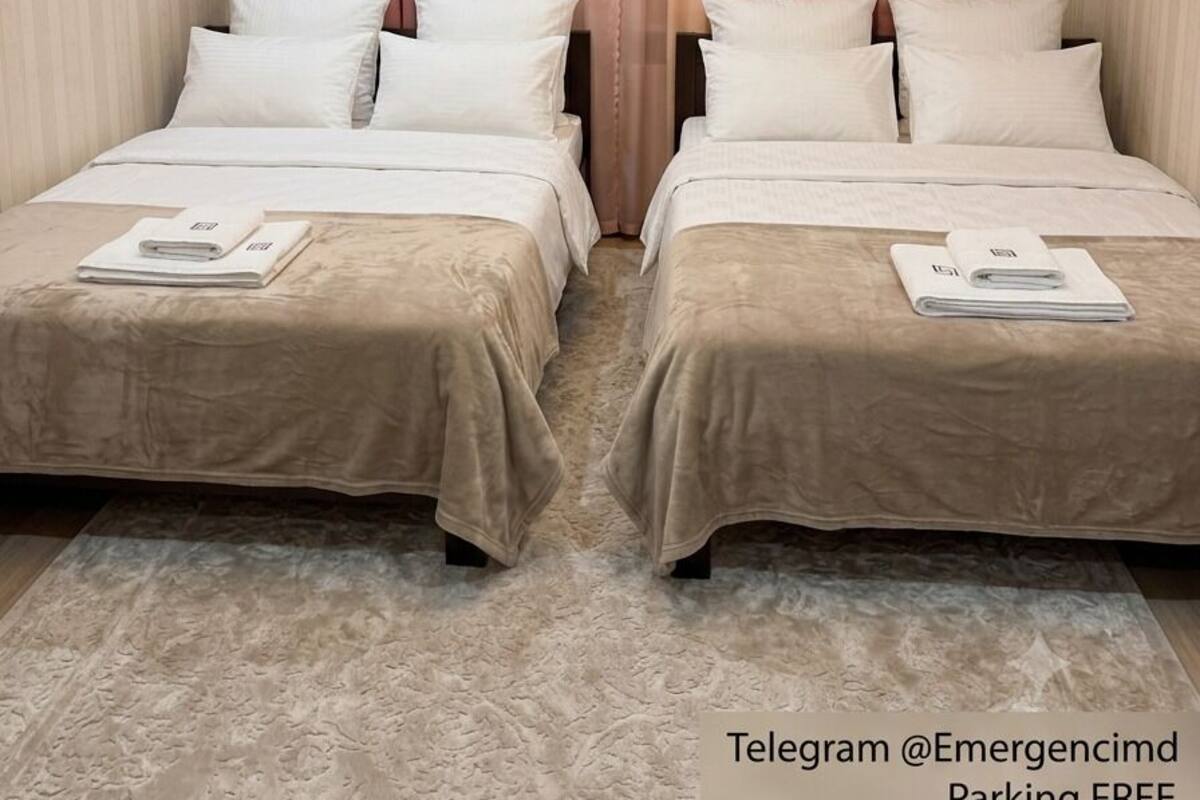 Business-Vierbettzimmer | Hochwertige Bettwaren, schallisolierte Zimmer, kostenloses WLAN