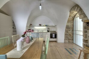 Maison luxueuse, 2 chambres | Aire de séjour