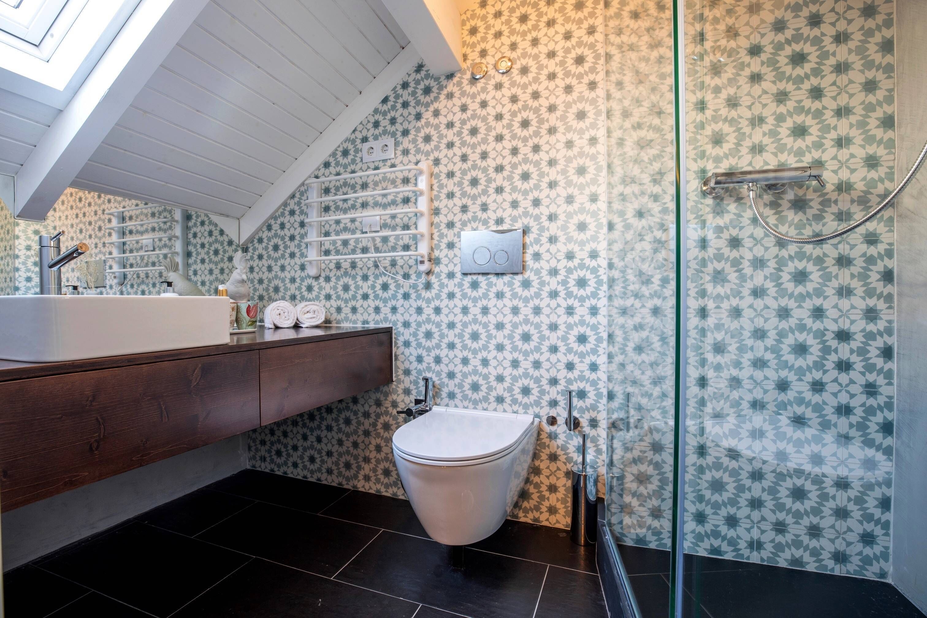 standard double or twin room | 1 bedroom, minibar, in-room safe, soundproofing