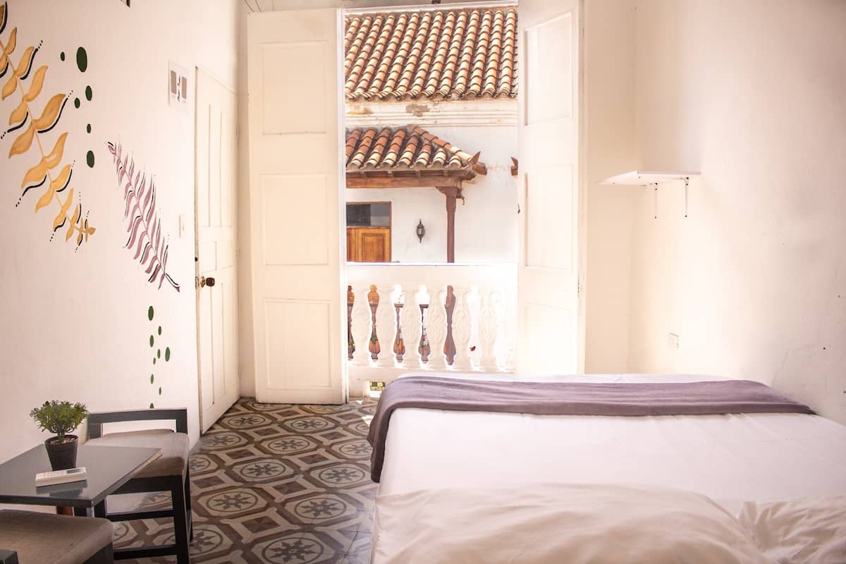 Quarto casal superior | Detalhe da fachada