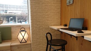 Business centre - JR WEST GROUP VIA INN SHINOSAKA SHOMENGUCHI (Osaka)
