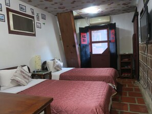 Habitación doble | Escritorio y wifi gratis 