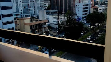 Standard Apartment, 2 Bedrooms | City view