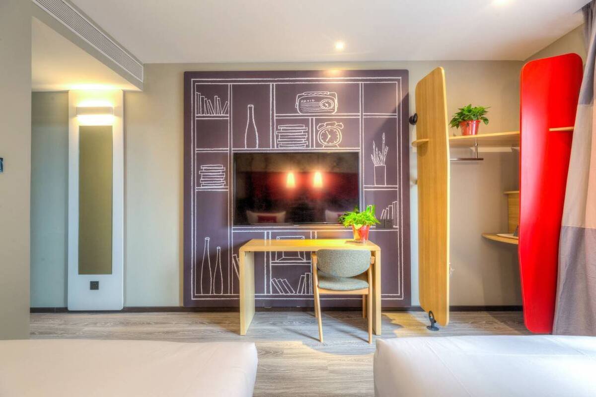 Comfort Twin Room
