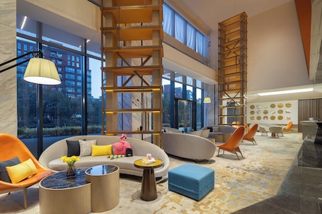 ๋ก๋น ์ข์ ๊ณต๊ฐ