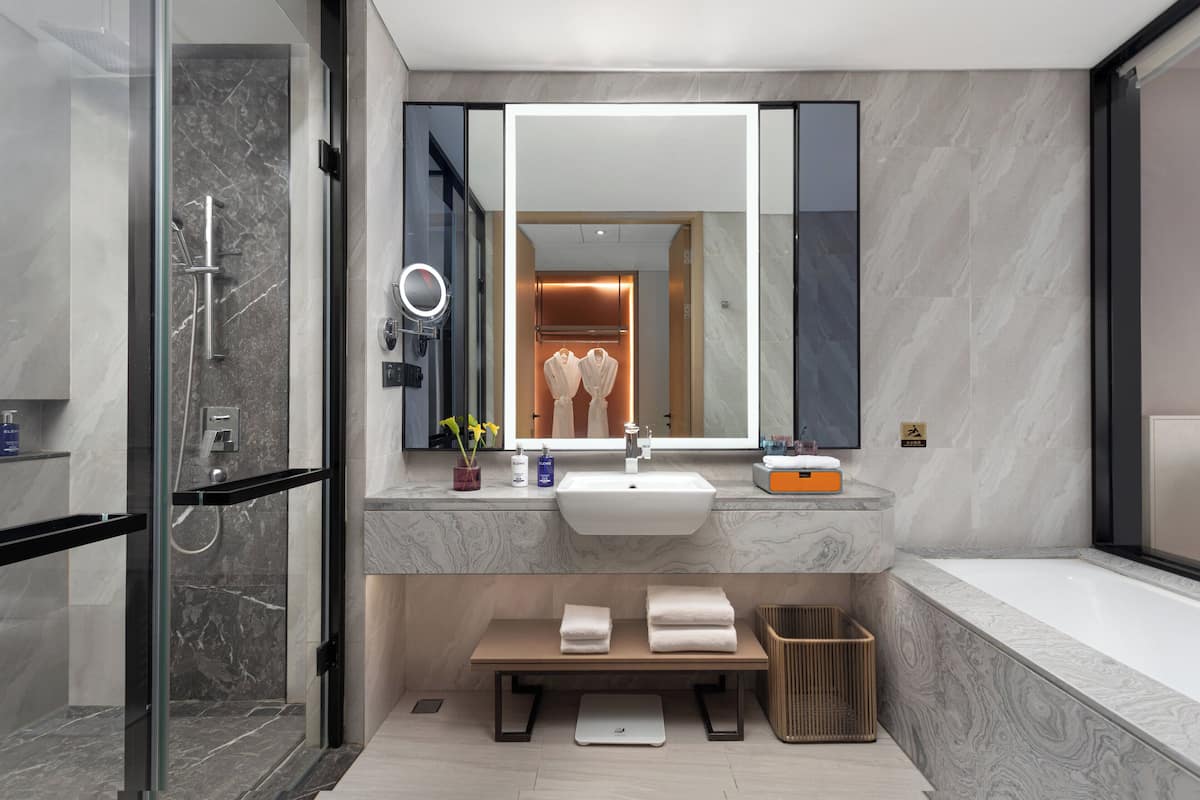 Literie de qualité supérieure, couette en duvet d'oie, minibar