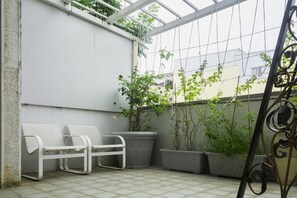 Basic Quadruple Room | 1 bedroom, desk, free WiFi, bed sheets