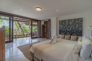 Family Villa - The Jessica Estate (Canggu)