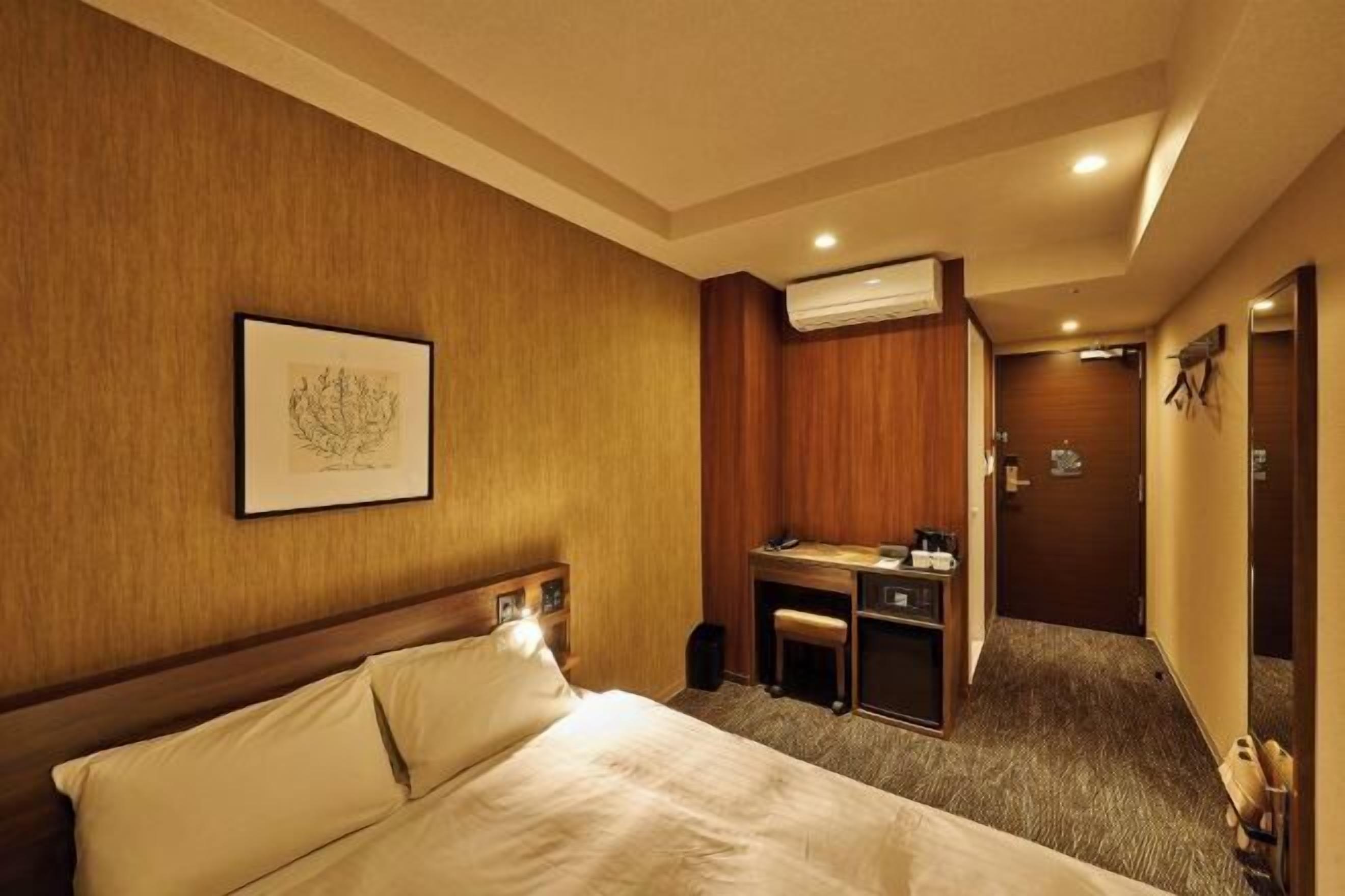 Coffres-forts dans les chambres, bureau