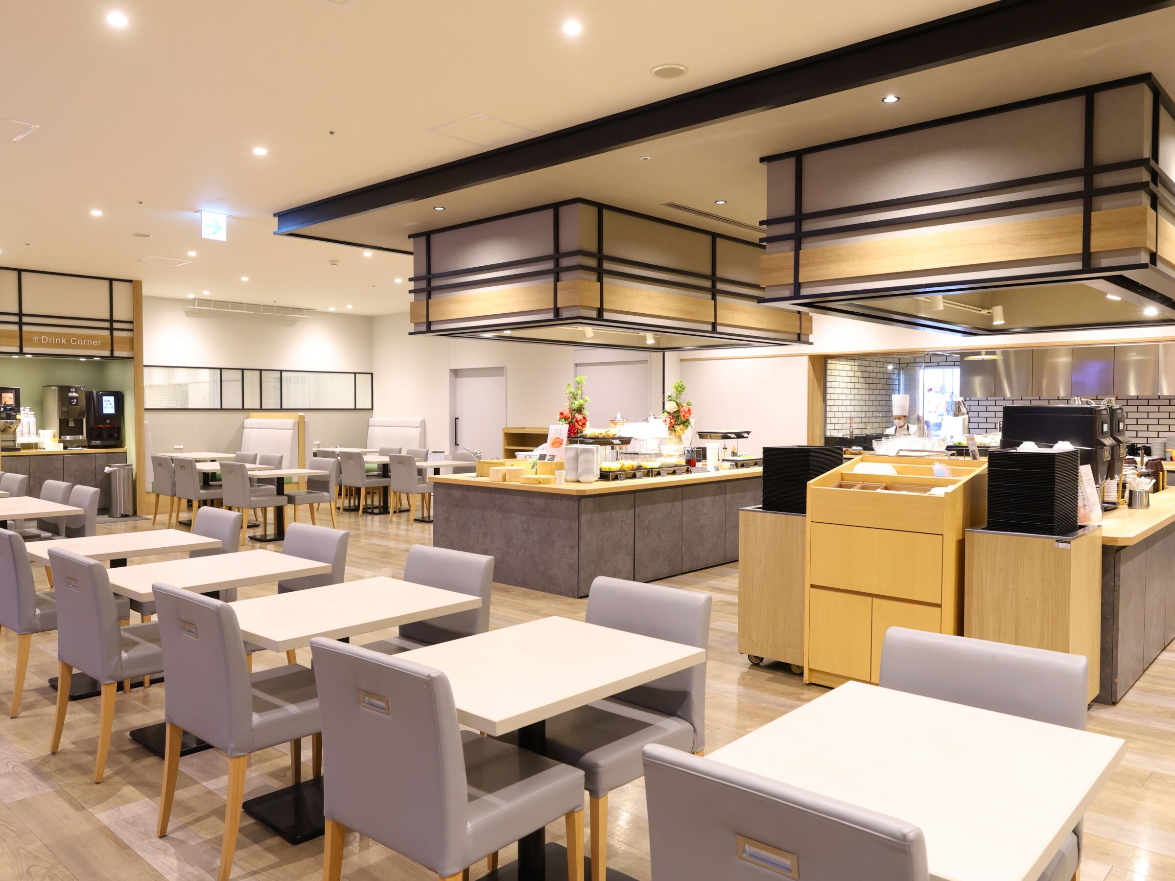 朝食 (ビュッフェ)、毎日提供 (1 名様 2500 JPY)