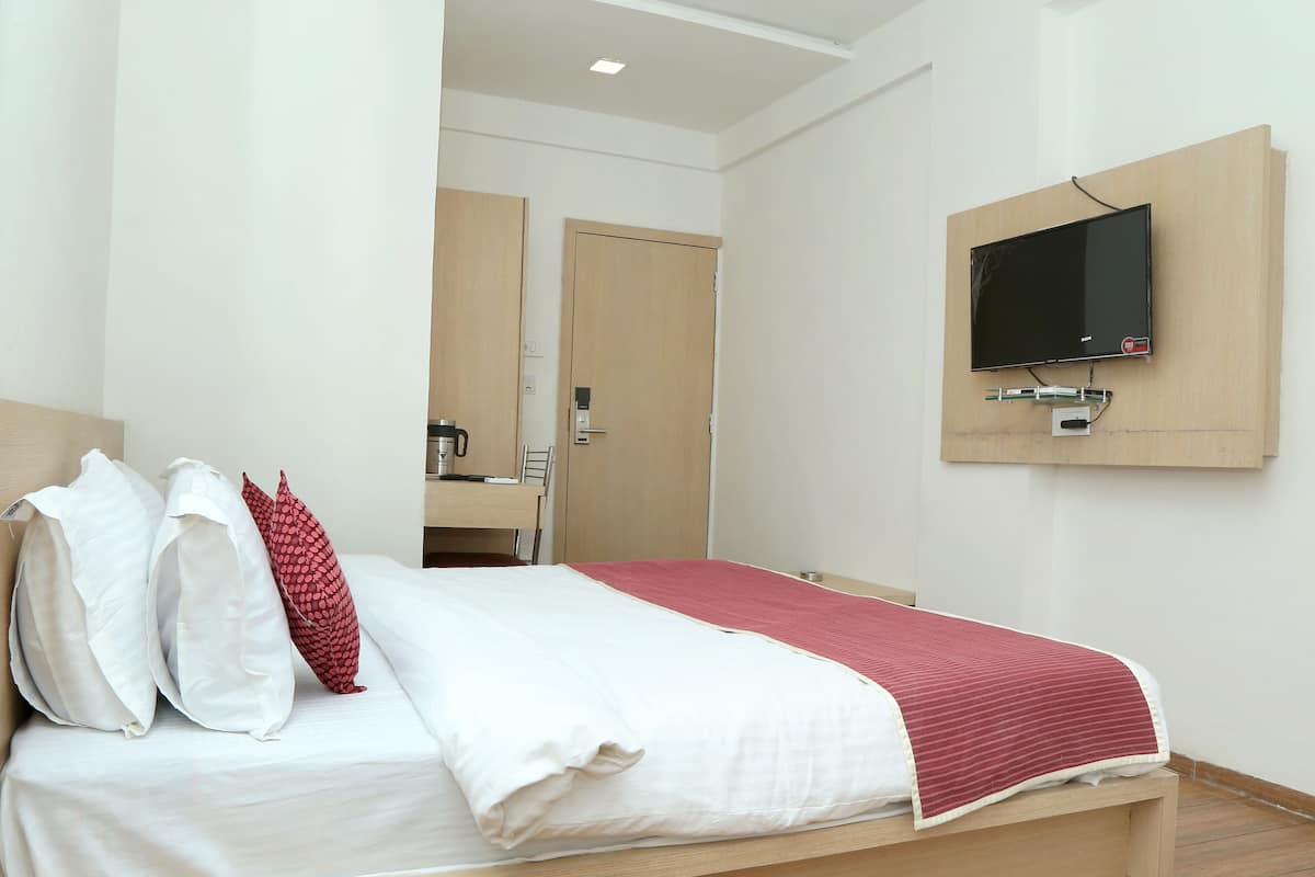 Quarto casal empresarial | Escrivaninha, camas extras/dobráveis (sobretaxa), Wi-Fi de cortesia