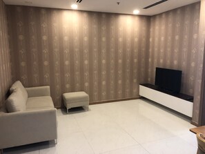 30-inch Smart TV with premium channels, TV, fireplace - The Vie Vinhomes (Ho Chi Minh City)