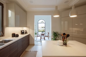 Appartement, 6 chambres, vue sur l’océan | Restauration