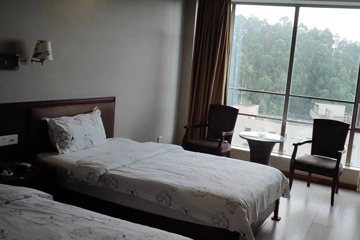 Desk, blackout curtains, free WiFi