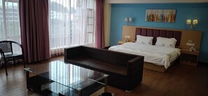 Desk, blackout curtains, free WiFi