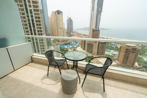 Apartment, 1 Bedroom, Marina View | Balcony view