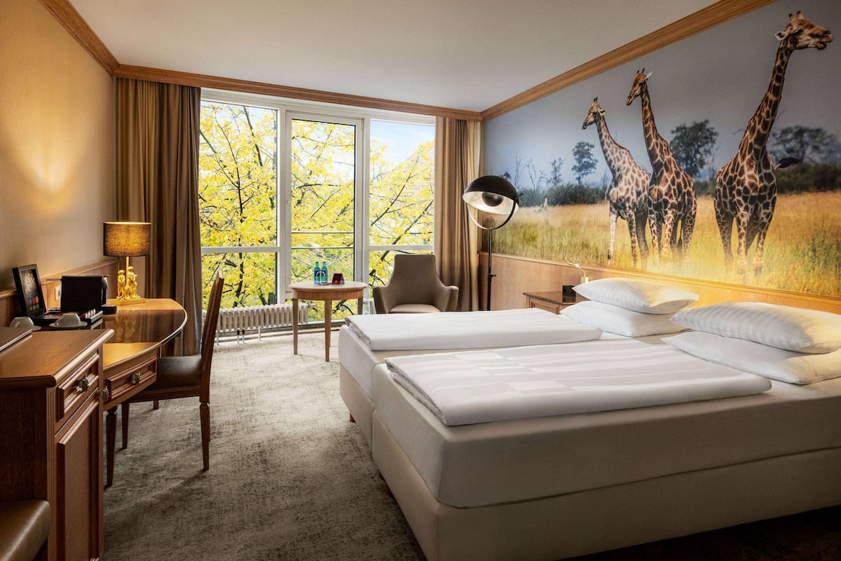 Room (Lounge)