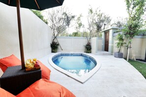 Utomhuspool