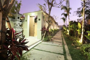 Garden - Kubu Kulat Villa (Pecatu)