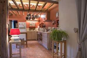 Comfort Cottage, Ensuite (Louis) | Private kitchen