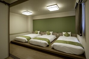 Family Room | Down duvets, blackout curtains, iron/ironing board, free WiFi - Hotel Lantana Naha matsuyama (Naha)