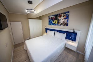 Apartment, 1 Bedroom, Balcony, Lake View | Desk, soundproofing, free WiFi, bed sheets - Villa Abiori (Ksamil)