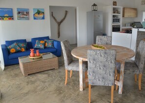 Villa Confort, 3 chambres, piscine privée | Aire de séjour