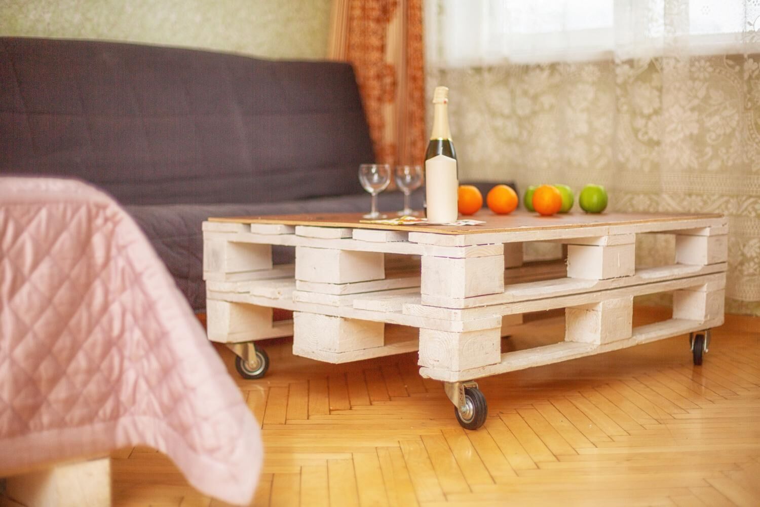 1 Schlafzimmer, Schreibtisch, schallisolierte Zimmer