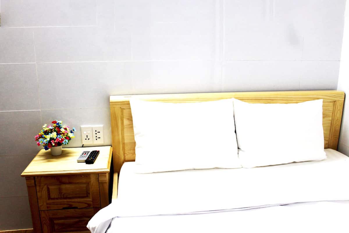 WiFi, bed sheets