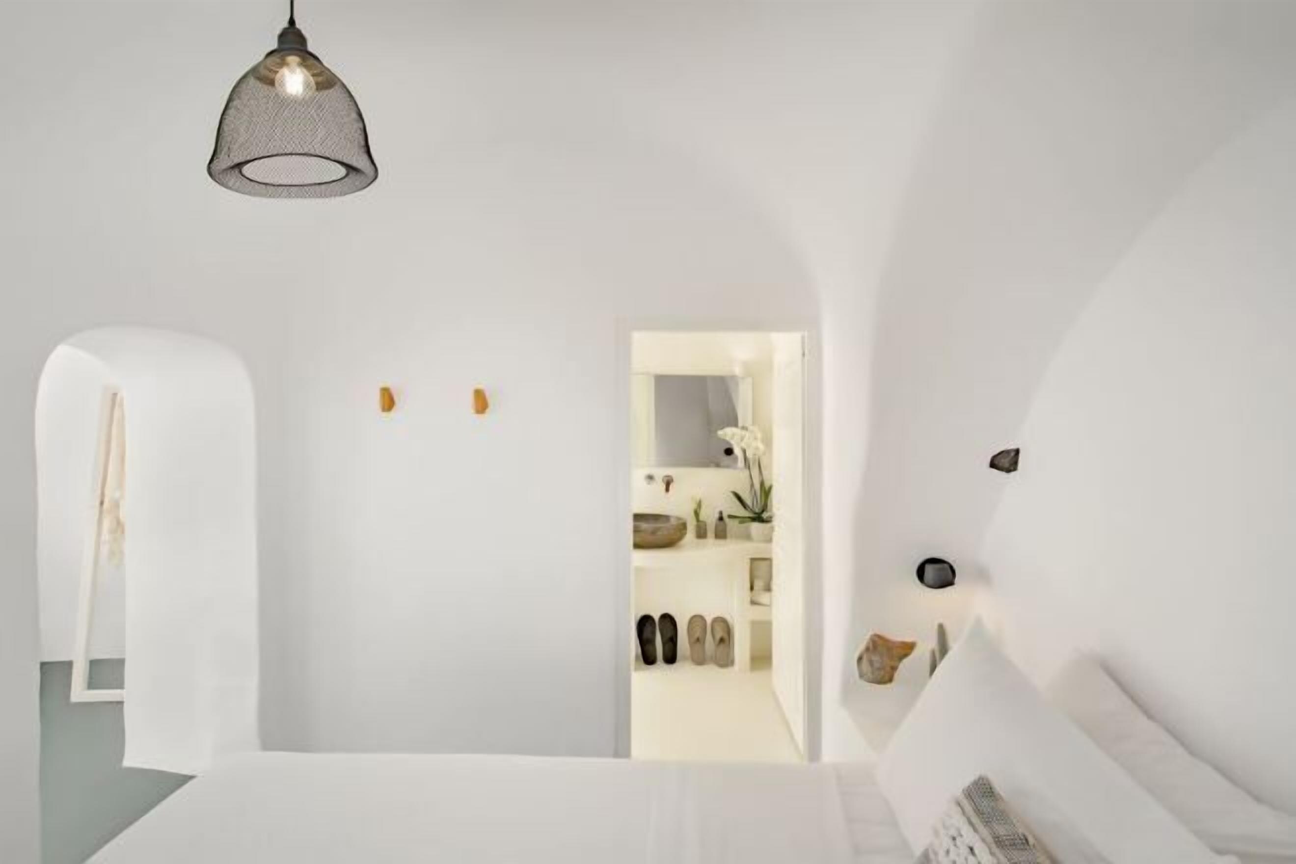 Két bảo mật tại phòng, trang trí khác biệt 