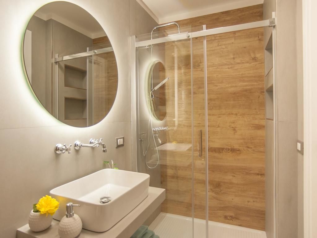 Chambre Double Design, balcon | Salle de bain