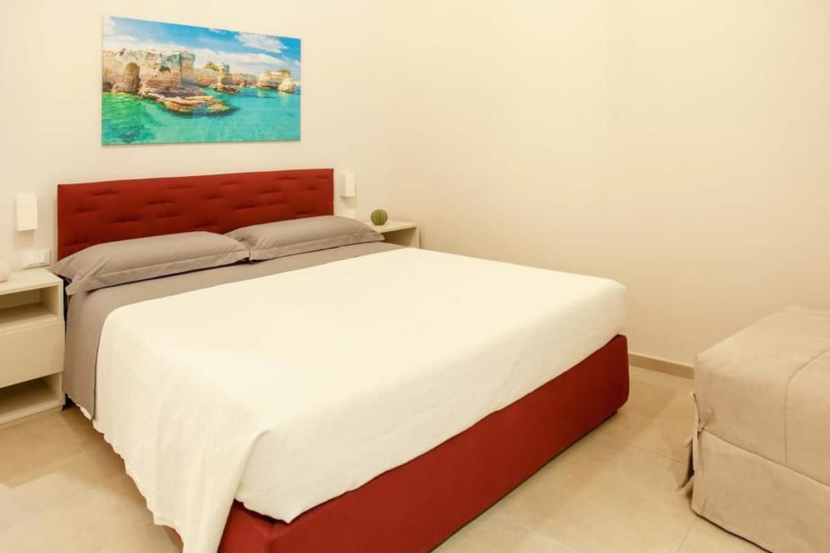Quarto triplo conforto | Frigobar, escrivaninha, cortinas blackout, Wi-Fi de cortesia