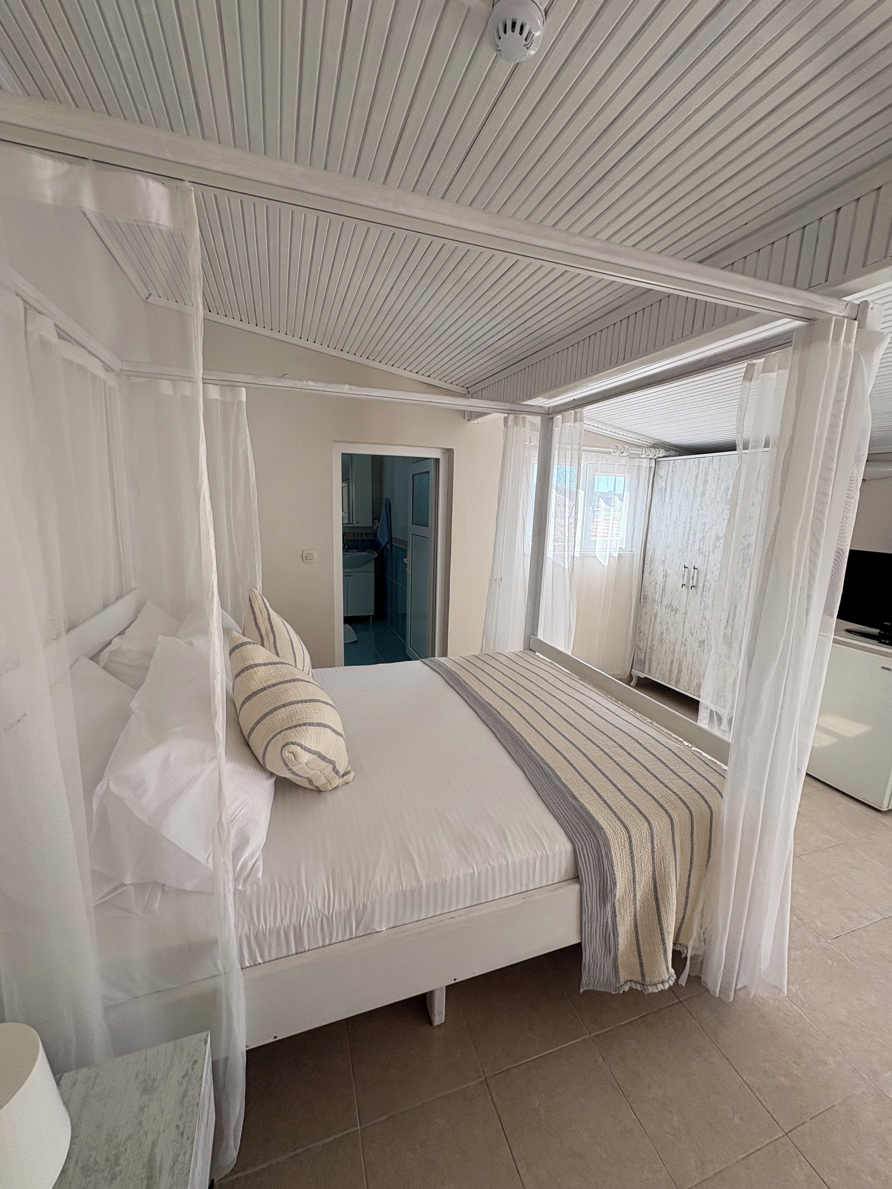 romantic double room | egyptian cotton sheets, premium bedding, minibar, desk