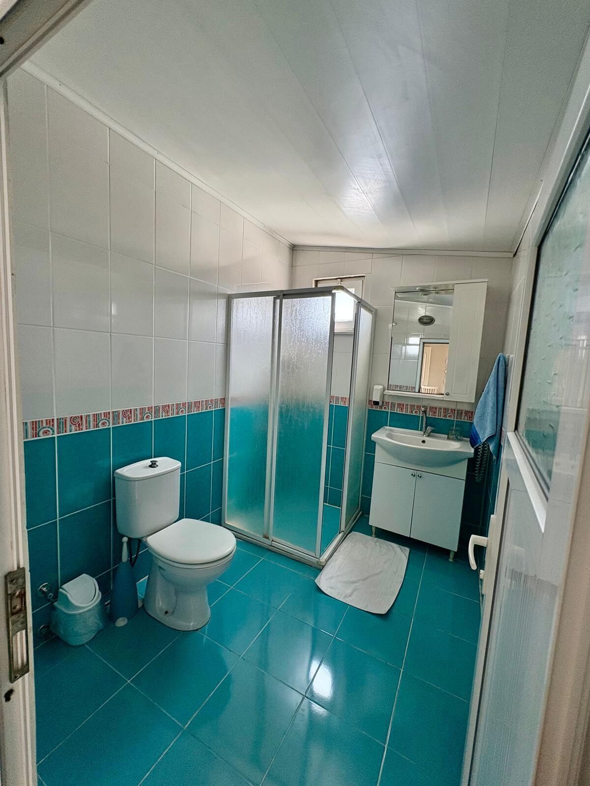 romantic double room | bathroom | shower, hair dryer, towels, soap