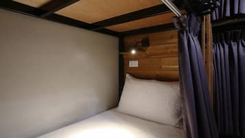 Zimmersafe, schallisolierte Zimmer, kostenloses WLAN, Bettwäsche