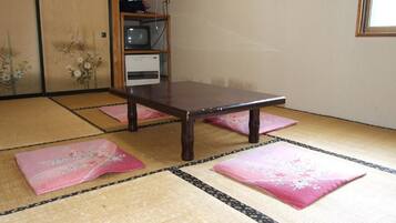 Japanese Style Room | In-room safe, free WiFi