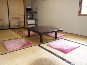 傳統客房 (Japanese Style) | 客房內保險箱、免費無線上網