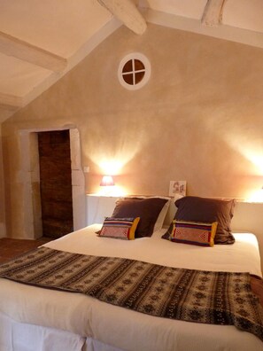 Individually decorated, individually furnished, soundproofing