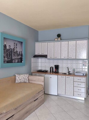 高级开间 | 私人厨房 | 冰箱、炉灶、茶具/咖啡用具、电热水壶