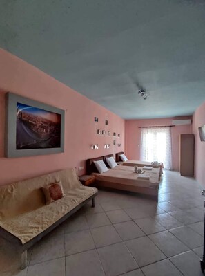 高级开间 | 特色装修、办公桌、隔音、免费婴儿床