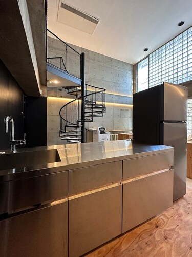 Small Hotel - Hostel