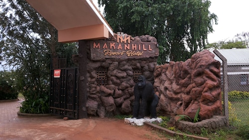 Makan Hill Resort Hotel