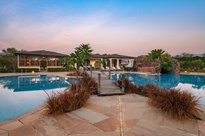 Outdoor pool, open 7:00 AM to 7:00 PM, pool umbrellas, pool loungers - The Baagh Ananta Elite (Sawai Madhopur)