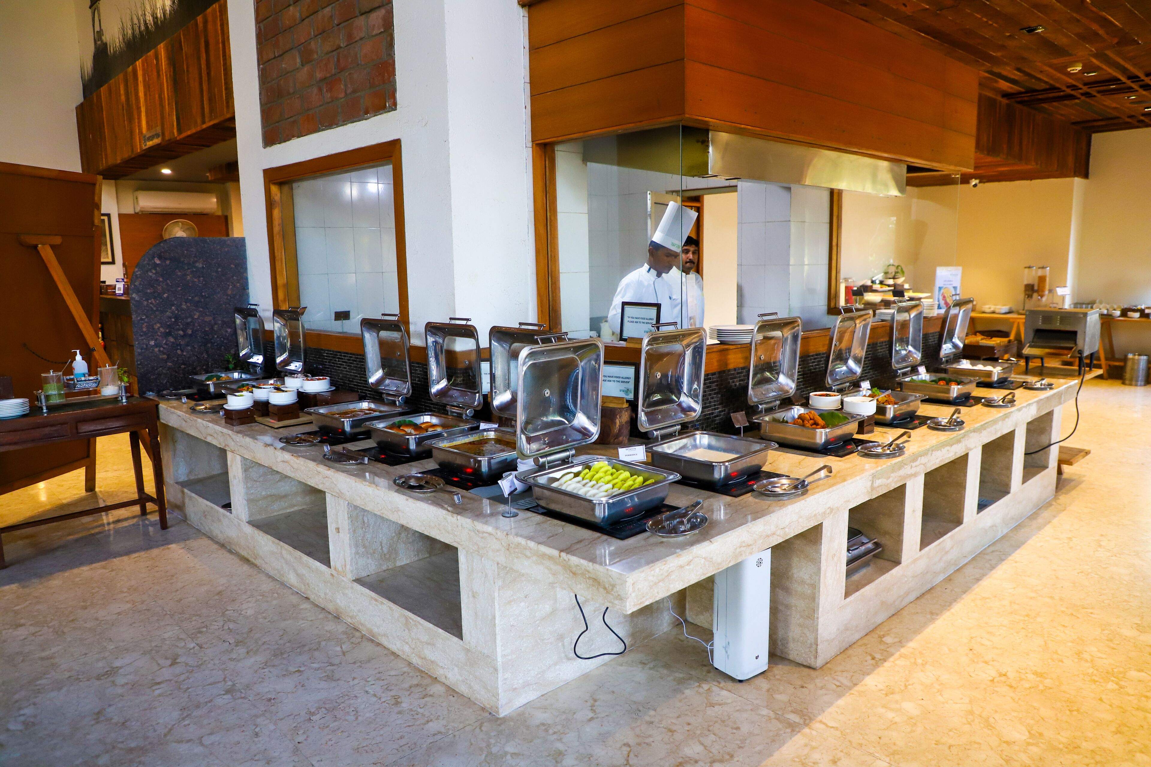 Daily buffet breakfast for a fee