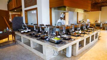 Daily buffet breakfast for a fee