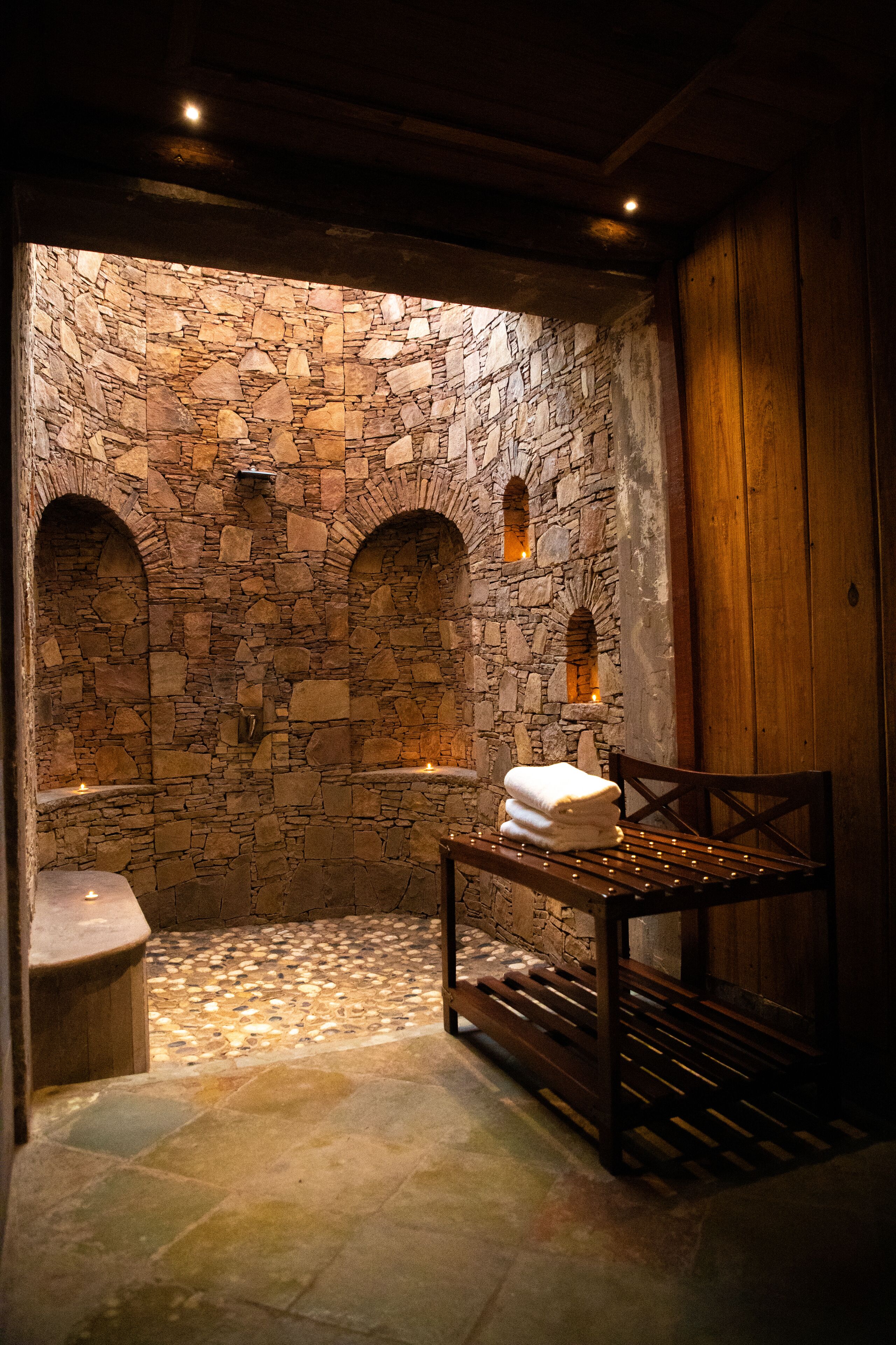 Luxury Room, 1 King Bed | Bathroom | Shower, rainfall showerhead, slippers, towels