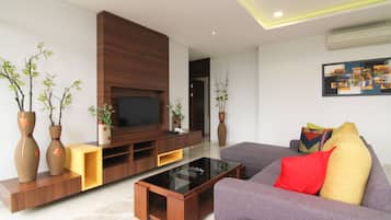 Family Apartment | Living room