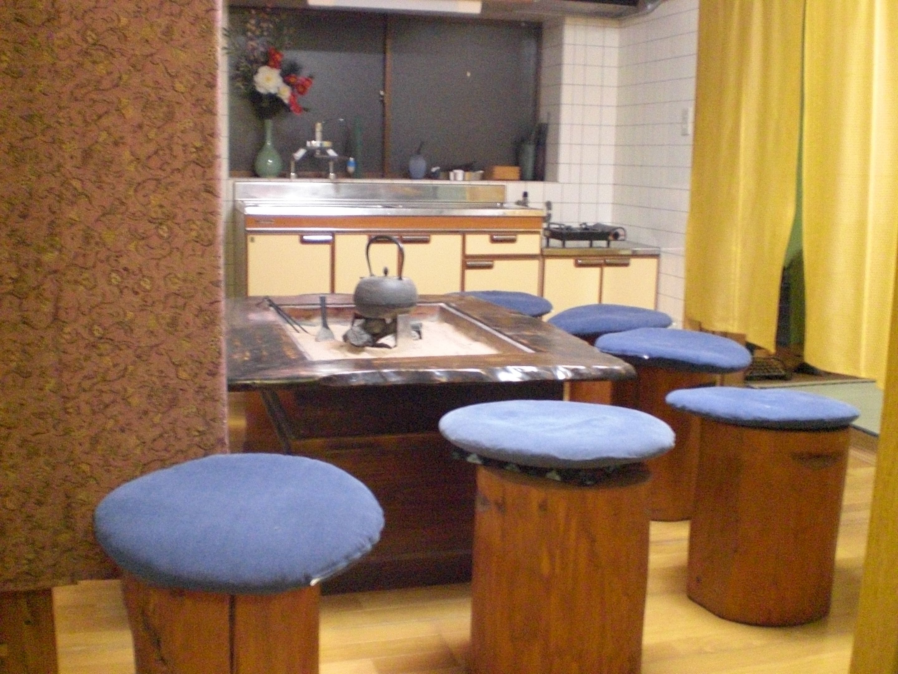 Deluxe Apartment, 2 Bedrooms, Non Smoking, Kitchen | Living area